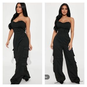 FASHION NOVA Makenna Black Strapless Cargo Jumpsuit Size Medium NWT